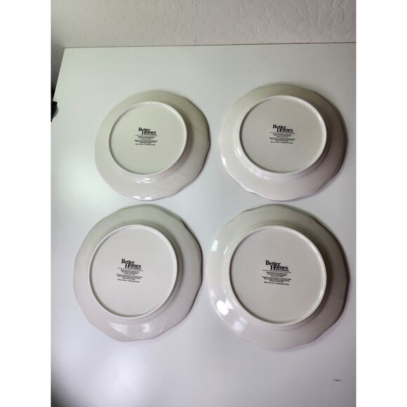 Vintage BETTER HOMES & GARDENS Christmas Holly 8.25" Salad Plates Set of 4 - Picture 2 of 6